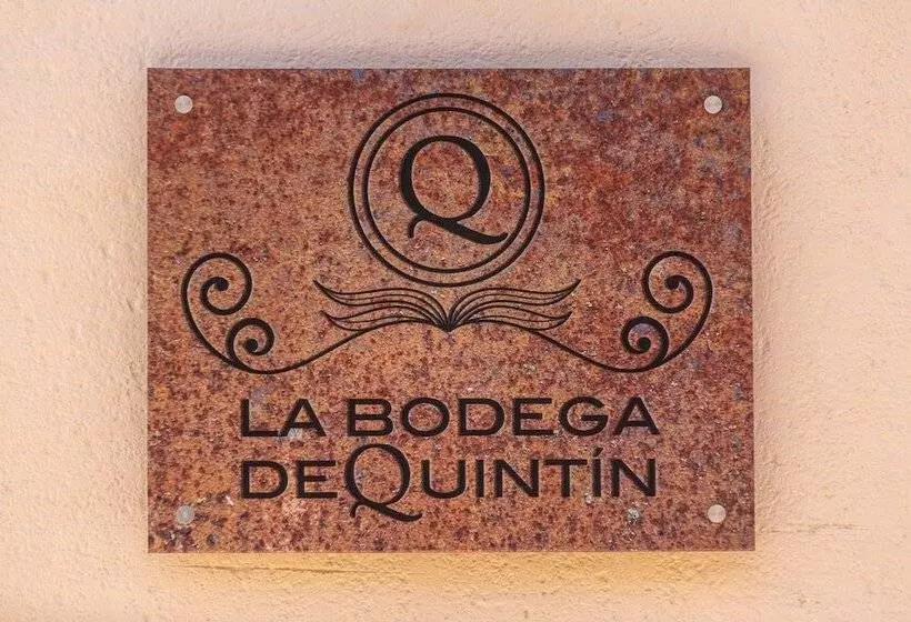 Hotelli La Bodega De Quintin