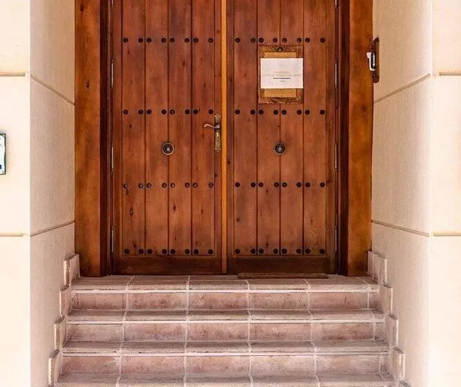 Hotelli La Bodega De Quintin