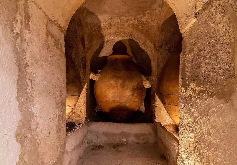 Hotelli La Bodega De Quintin