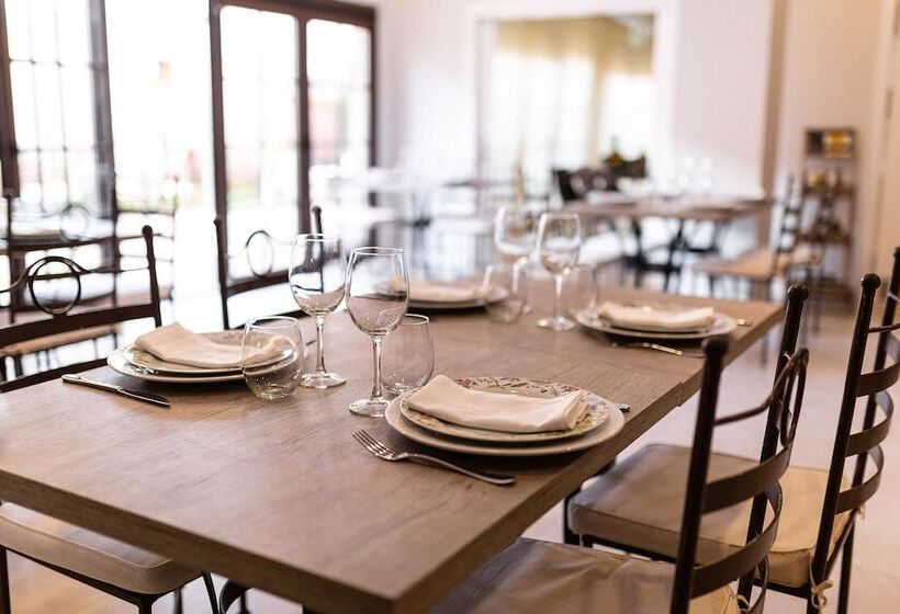 فندق La Bodega De Quintin