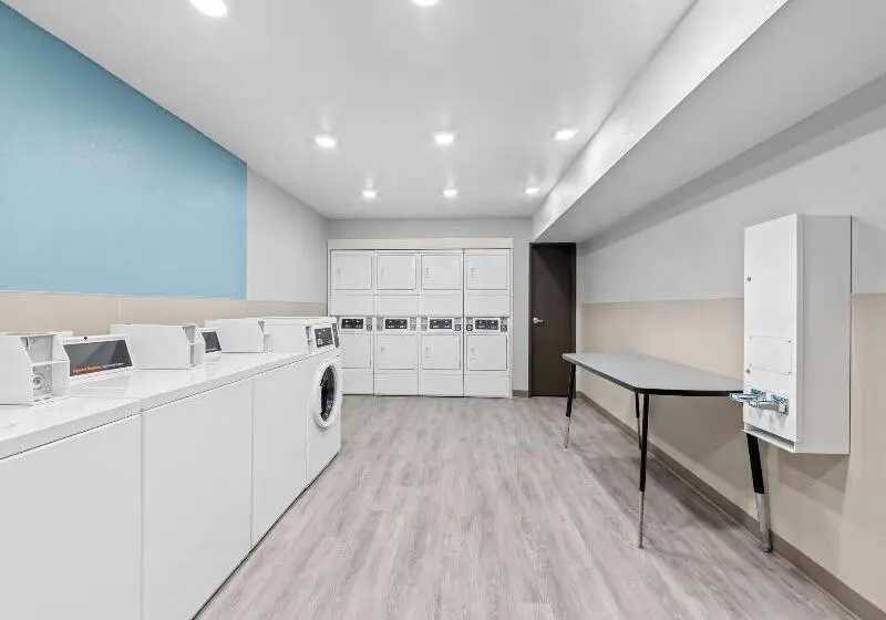ホテル Woodspring Suites Oak Ridge Knoxville
