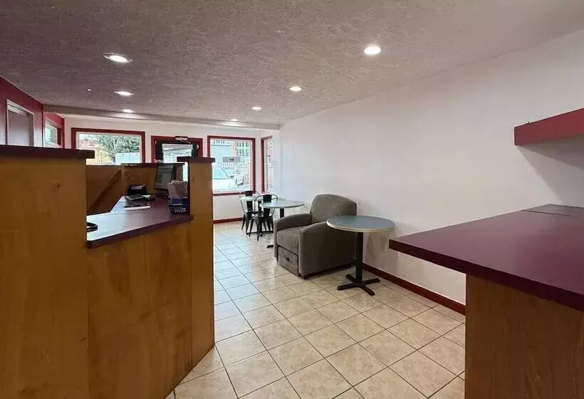 モーテル Econo Lodge Galax