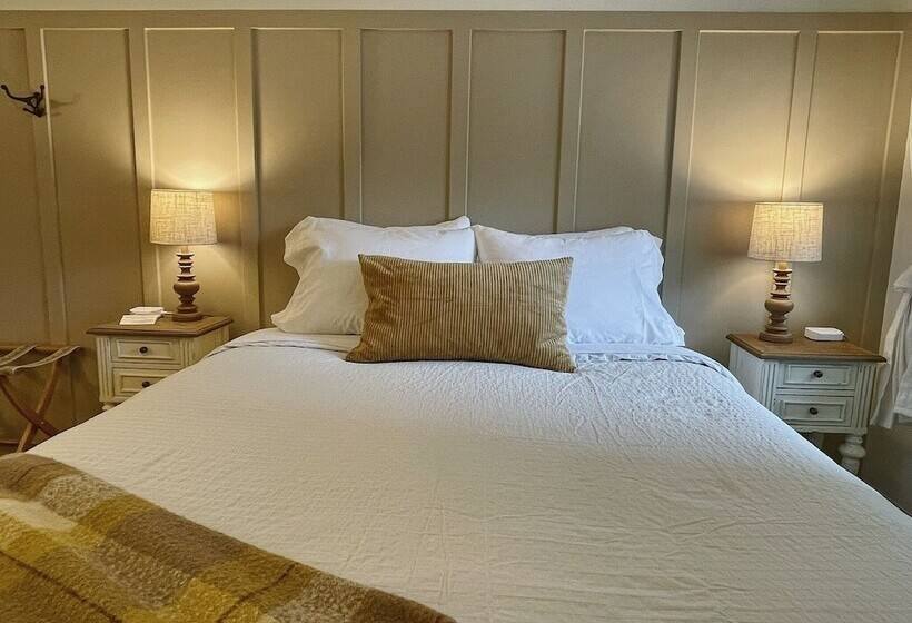 旅馆 Emerald Valley Inn