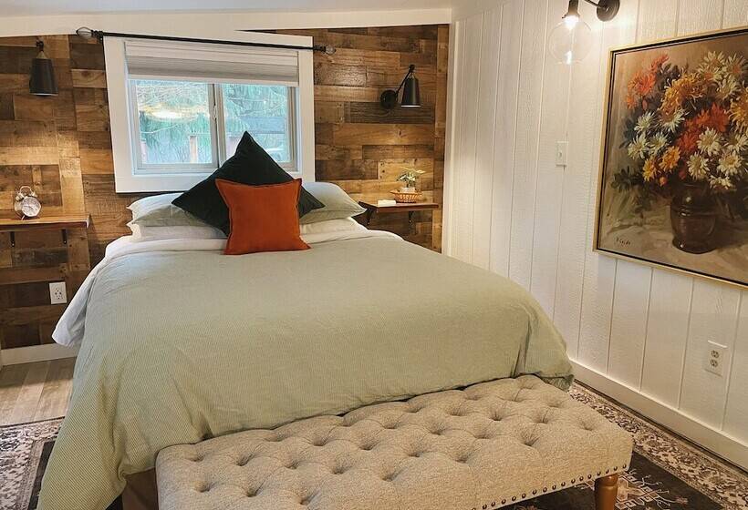 旅馆 Emerald Valley Inn