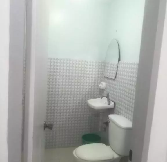 ベッドアンドブレックファースト Cozy Inn Mactan