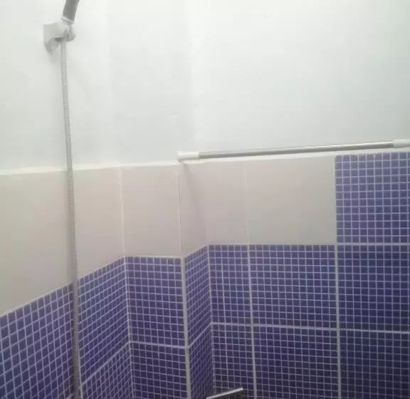 ベッドアンドブレックファースト Cozy Inn Mactan