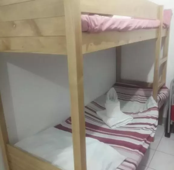 ベッドアンドブレックファースト Cozy Inn Mactan