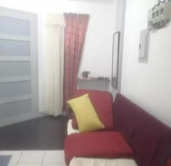 ベッドアンドブレックファースト Cozy Inn Mactan