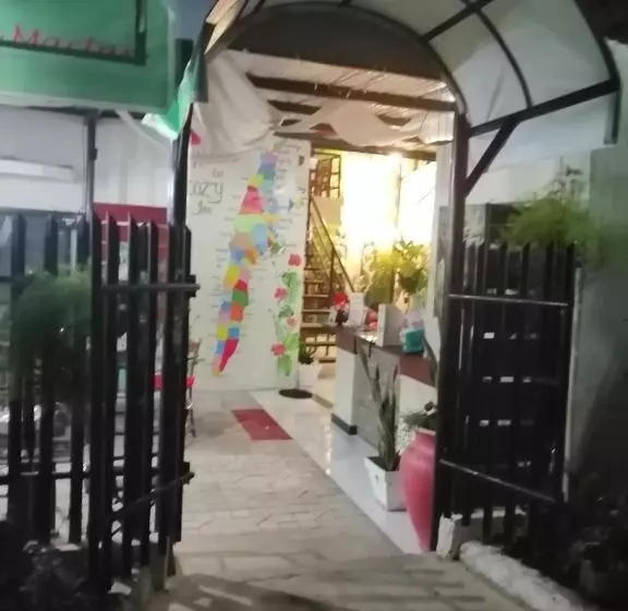 ベッドアンドブレックファースト Cozy Inn Mactan