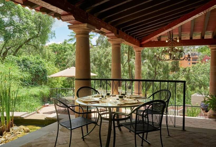 هتل Cascadas Boutique