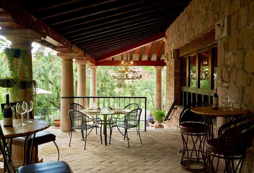 هتل Cascadas Boutique