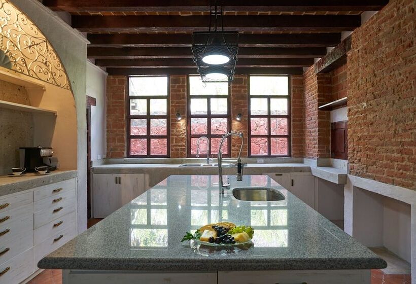 هتل Cascadas Boutique