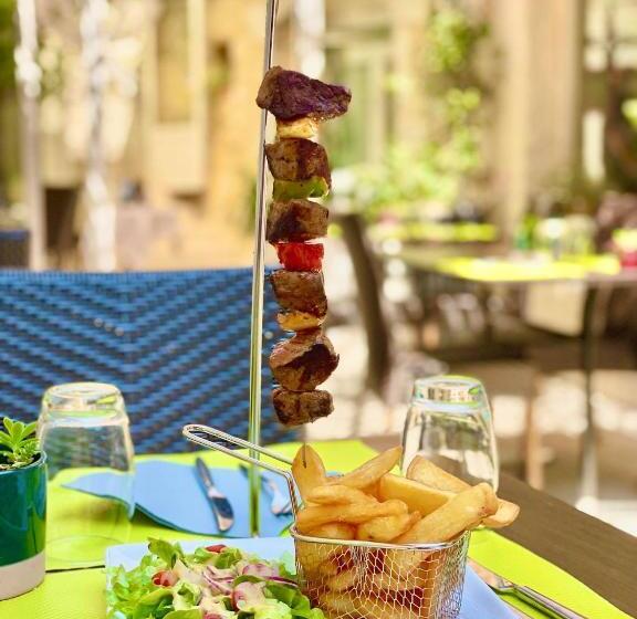 酒店 Les Voyageurs