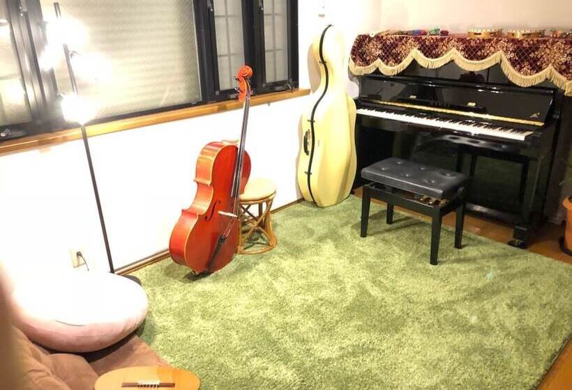 פנסיון Eins Iga