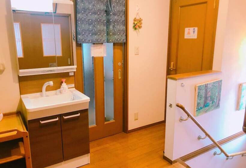 פנסיון Eins Iga