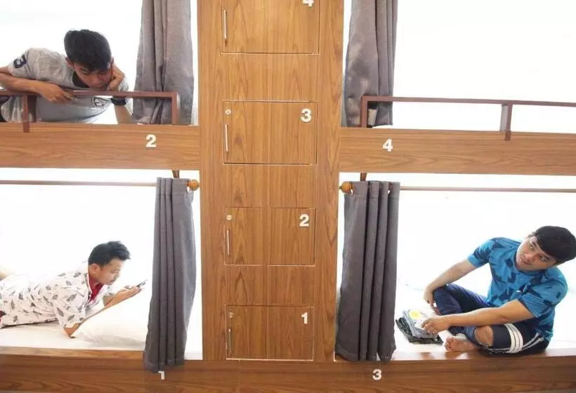 Wee Hostel
