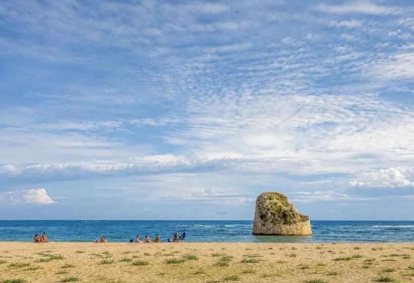 ホテル Hotiday Torre Pali Spiaggia