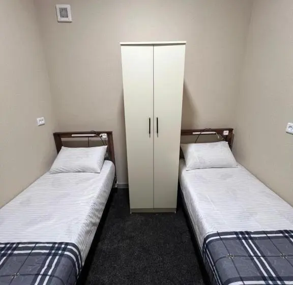 Hostel Mevazor