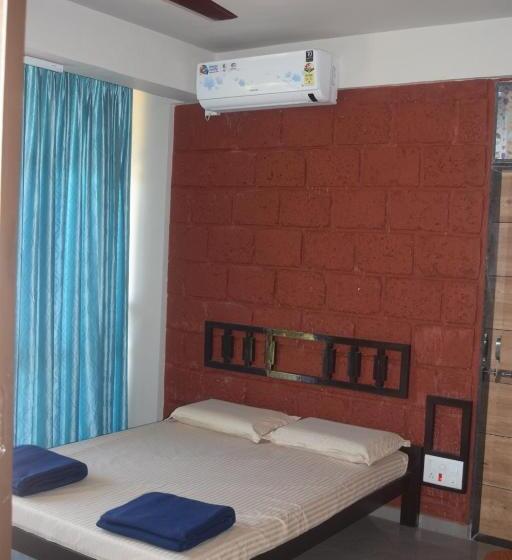 בית מלון כפרי Oasis Resort