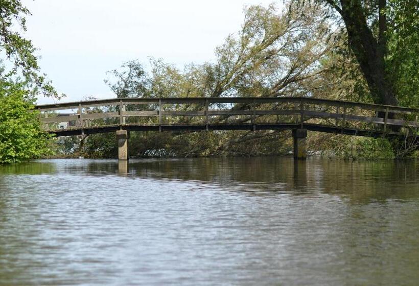 Lodge 61 Hotel Aan Het Water
