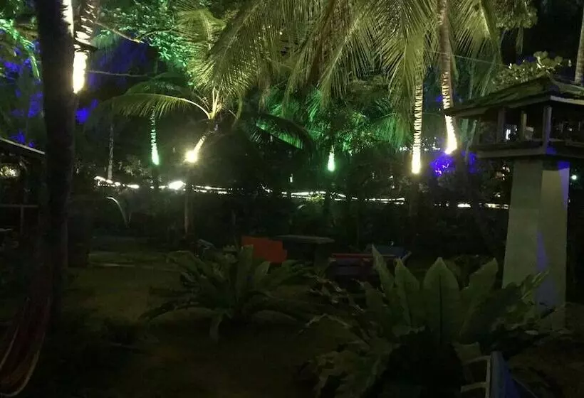 ペンション Lala Land Guest House And Camping Site