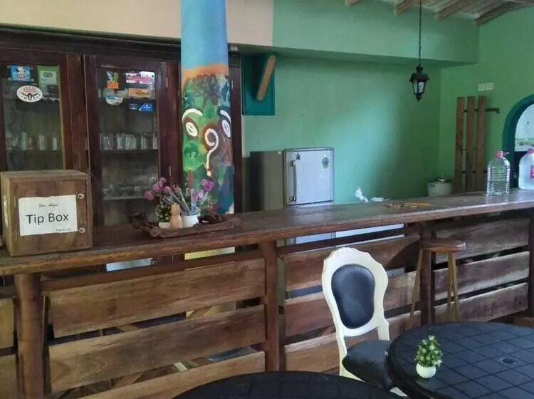 ペンション Lala Land Guest House And Camping Site