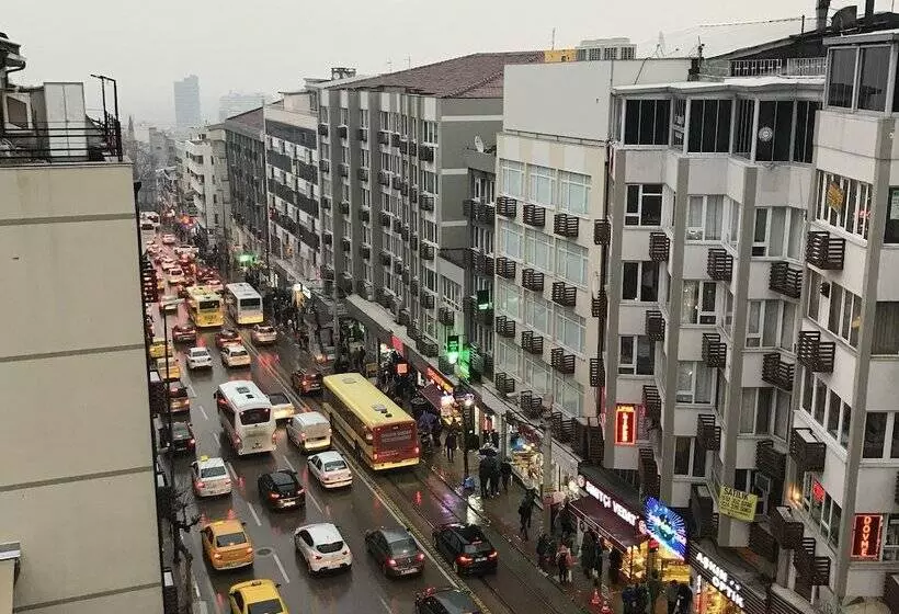 Saray Otel Pansi̇yon