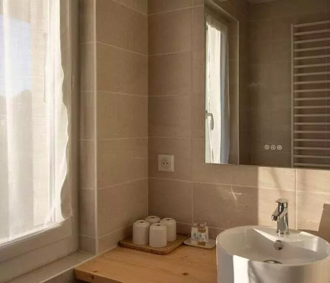 ベッドアンドブレックファースト Amodo Lodge