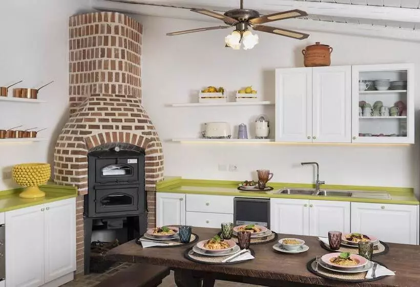 ベッドアンドブレックファースト La Foresteria Di Maestina