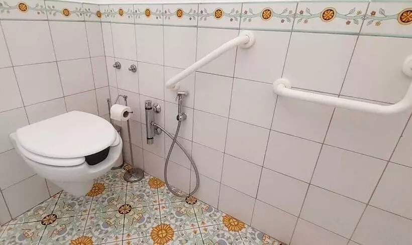 ベッドアンドブレックファースト La Foresteria Di Maestina