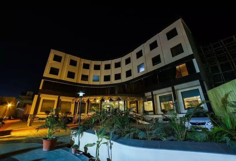 ホテル Edition O 30052 Chinmay Resorts