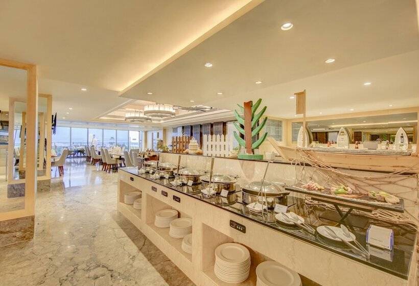 Отель Radisson Blu Gorakhpur