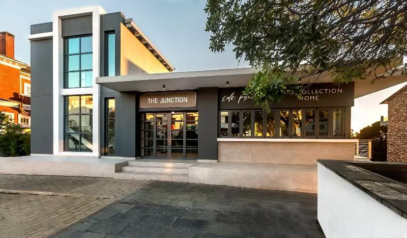 ホテル The Junction Boutique