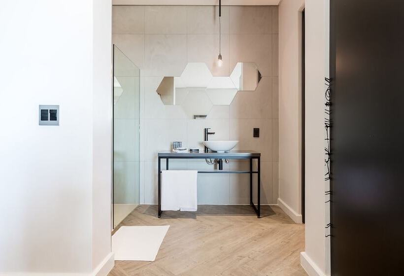 Hotel The Junction Boutique