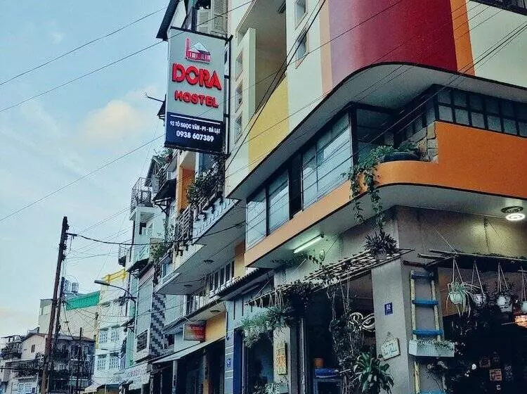 پانسیون Dora Hostel
