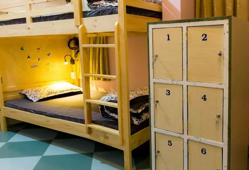 پانسیون Dora Hostel