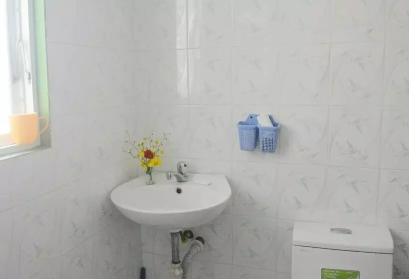 پانسیون Dora Hostel