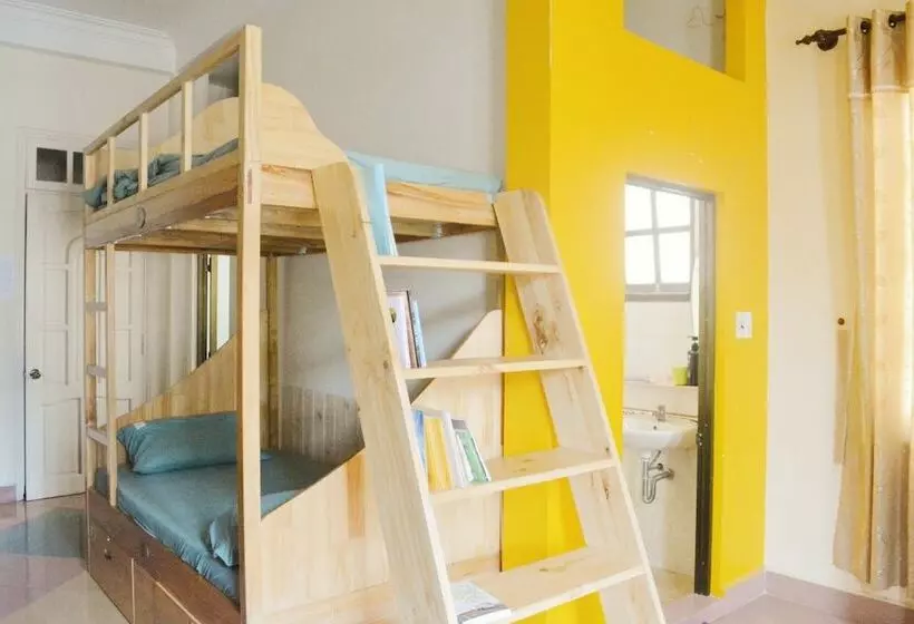 پانسیون Dora Hostel