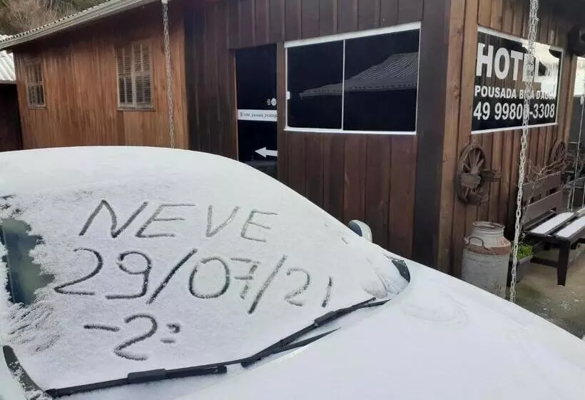 پانسیون Pousada Bica D água