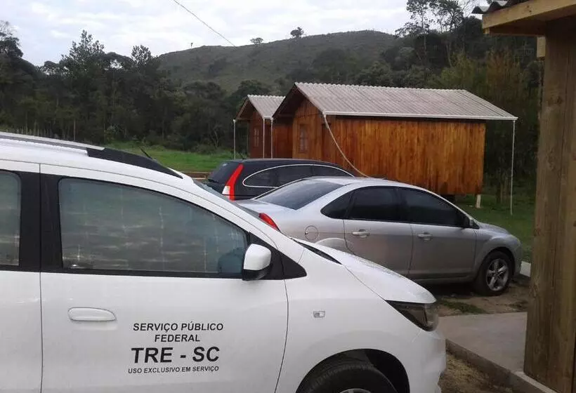 پانسیون Pousada Bica D água