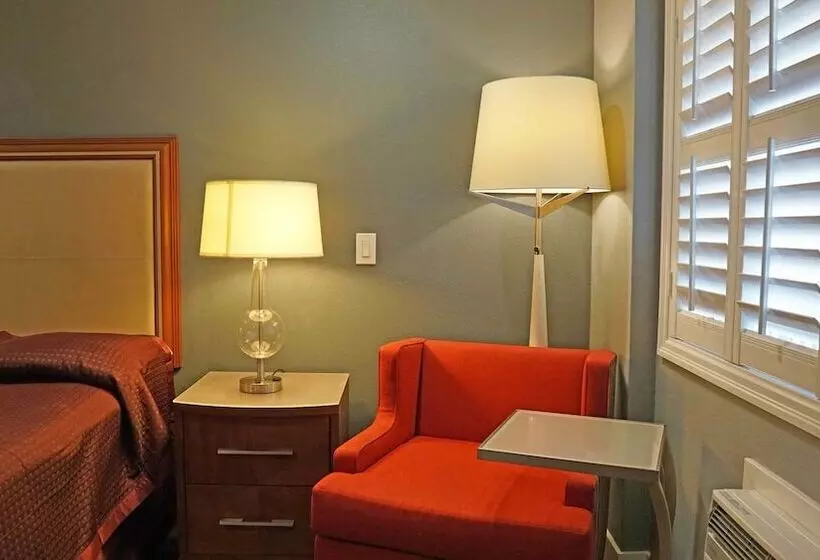 Del Mar Motel