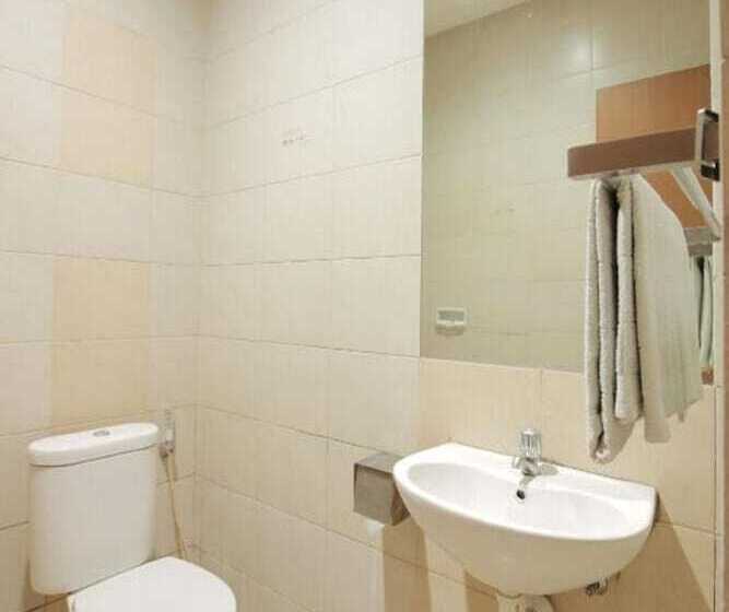 בית מלון כפרי Capital O 1511 Galaxy Inn