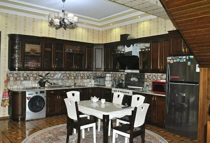 Retkeilymaja Like Guest House