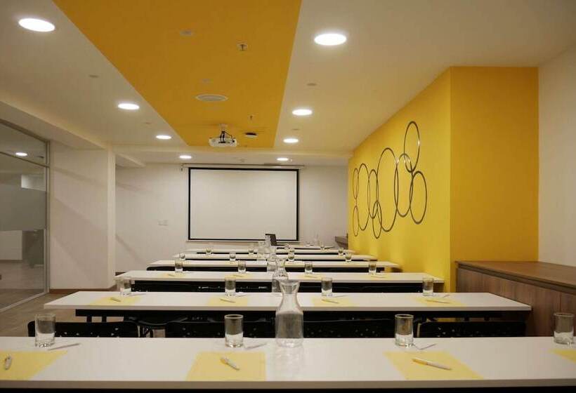 בית מלון כפרי Park Inn By Radisson Quito