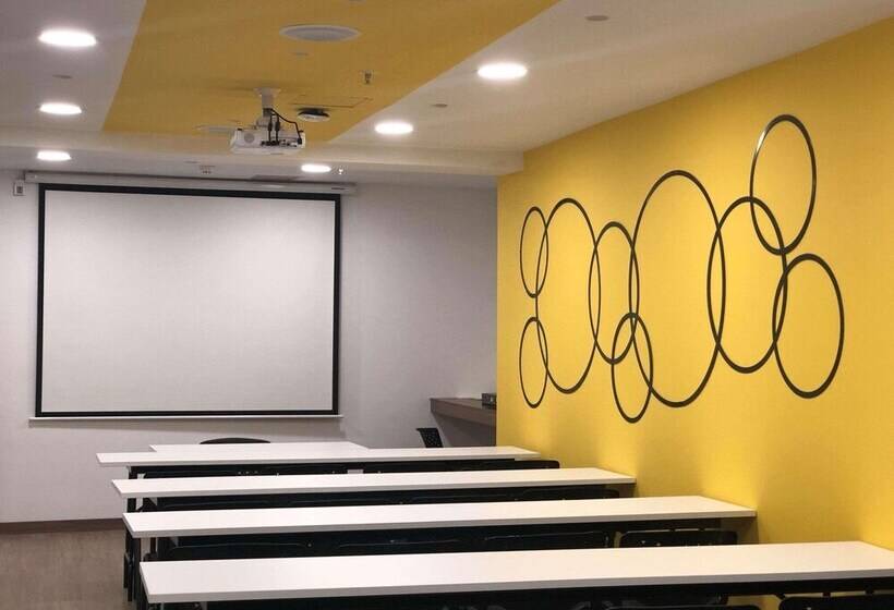 בית מלון כפרי Park Inn By Radisson Quito