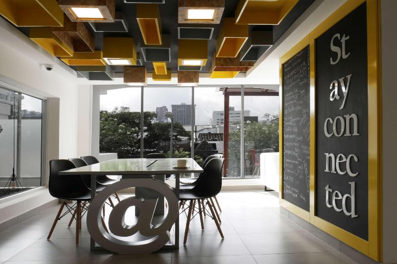 בית מלון כפרי Park Inn By Radisson Quito