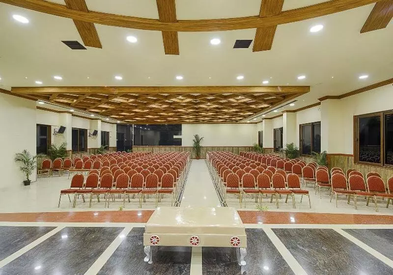 ホテル Ramraj Regency