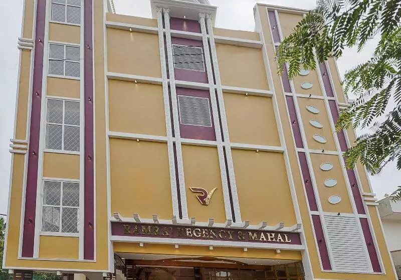 ホテル Ramraj Regency
