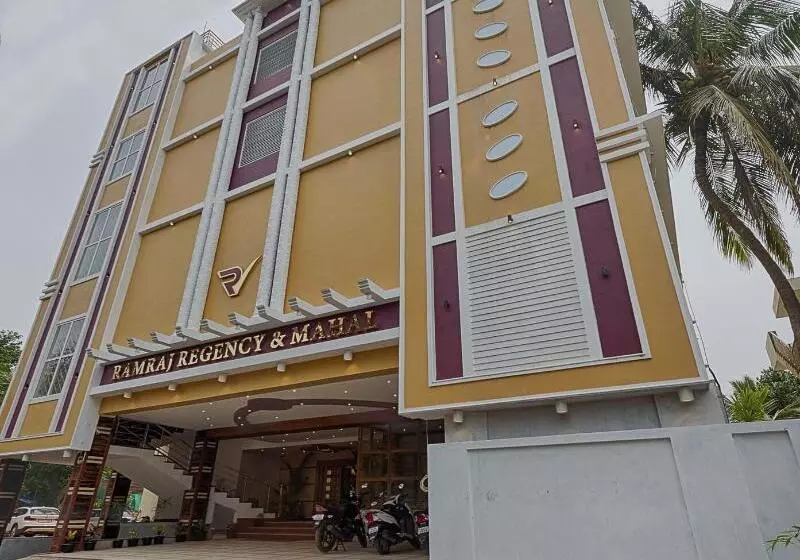 ホテル Ramraj Regency