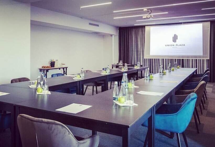 هتل Union Plaza